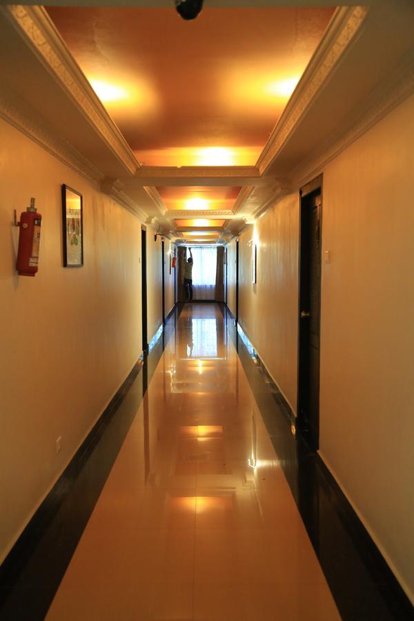 Capital O 46475 Gd International Redfort Hotel Nilambur Exterior photo