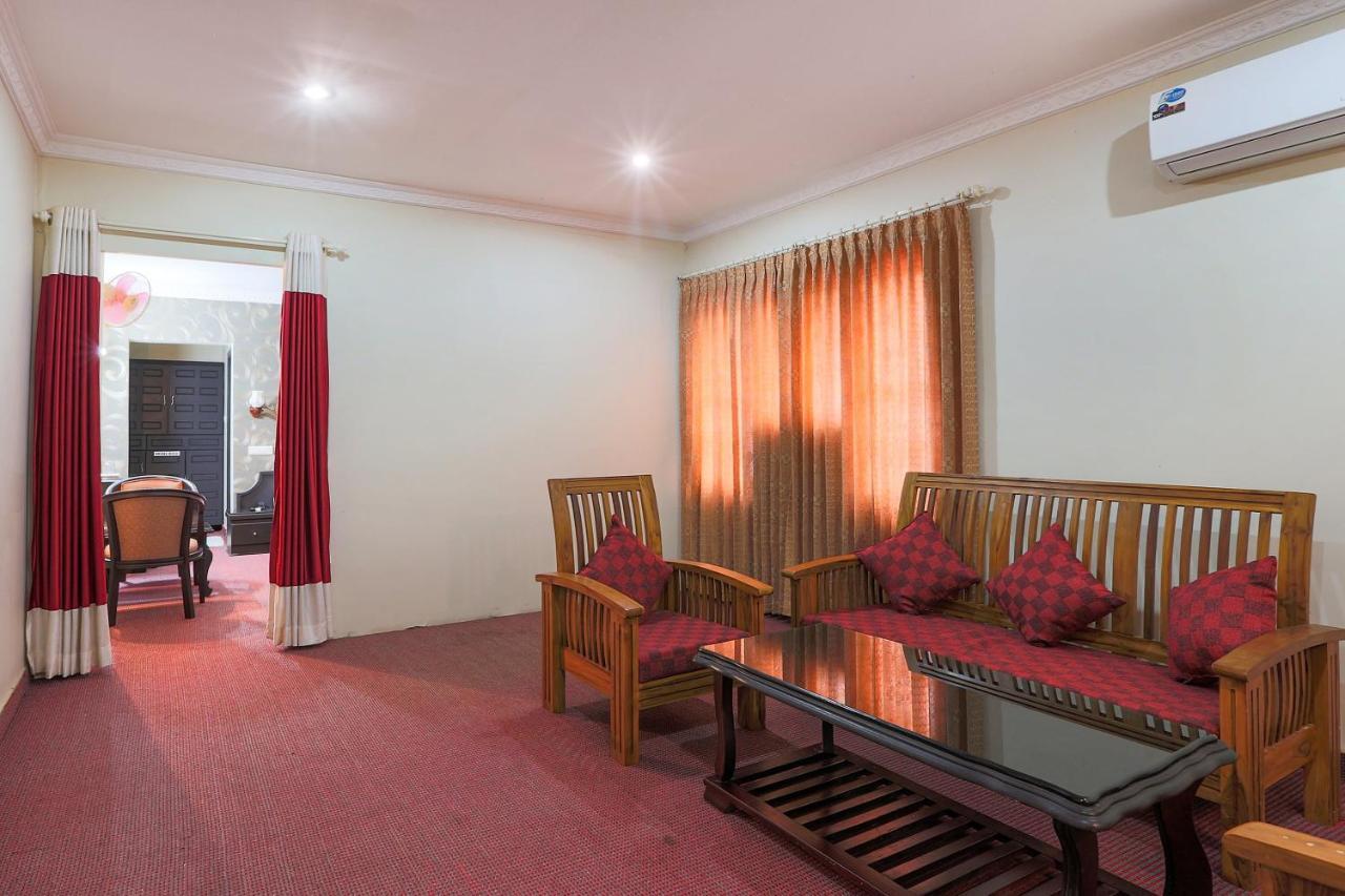 Capital O 46475 Gd International Redfort Hotel Nilambur Exterior photo